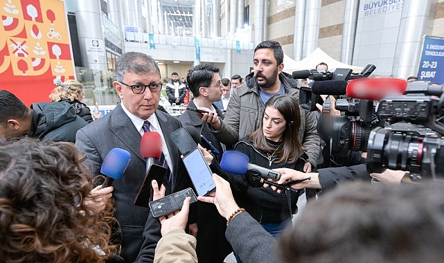 Başkan Tugay basın mensuplarının sorularını yanıtladı “İzmir’i tanımadığını düşünüyorum”