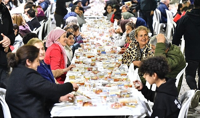 İşte İzmir’in iftar programı  Büyükşehir Ramazan bereketini kente yayacak