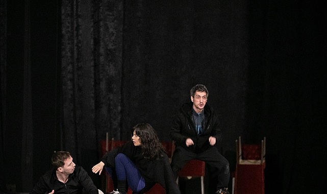 İzBBŞT yeni oyunu Demokrasi Gemisi ile Ramazan ayında sahnede olacak