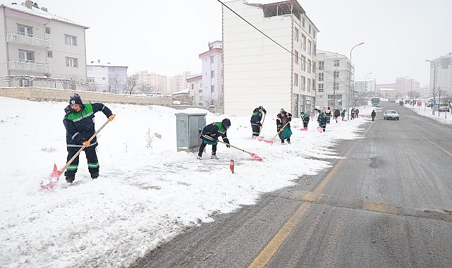 Nevşehir Belediyesi Karla Mücadele Çalışmalarını Sürdürüyor