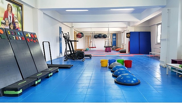 Başkan Çerçioğlu otizmli çocukların yanında