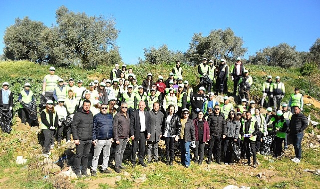 Birgi Deresi Öğrenciler Tarafından Temizlendi