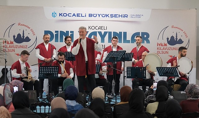 Kulakların da gönüllerin de pasını sildiler