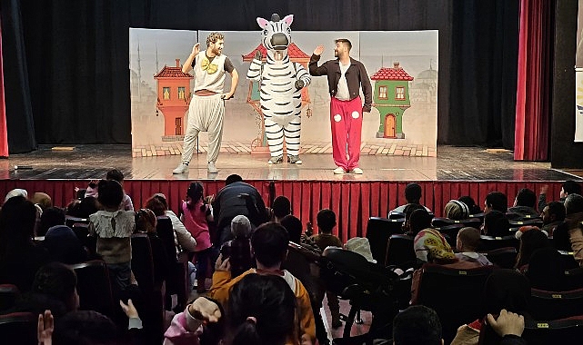 Şehrin Tiyatrosu “Maviydi Bisikletim” Oyunu ile Ataşehir’de