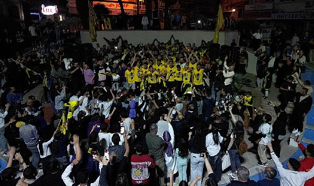 Aliağalılar Şampiyonluğu Hep Birlikte Kutladı