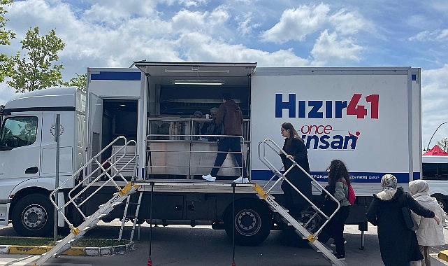 Hızır 41, Kariyer Fuarı’nda afet hazırlıklarını tanıttı