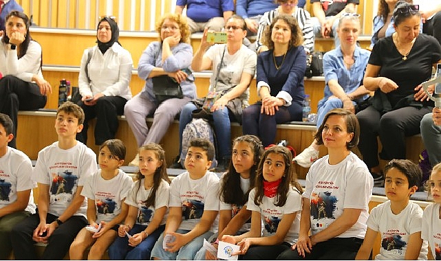 Karabağlar’da Atatürk’ün Çocukları Uzayla Buluştu