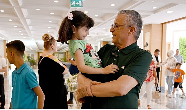 Başkan Topaloğlu engellilerle yemekte buluştu