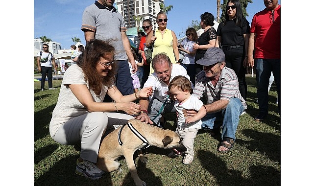 Karşıyaka’da can dostlarla yaza merhaba!