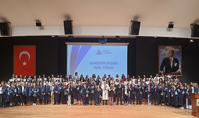 Prof. Dr. Mehmet Durman: “Öğrencinin Başarısını Görünür Kılmak, Sürdürülebilir Öğrenmenin Temeli!”