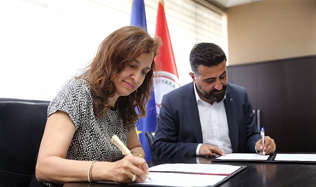 Karşıyaka’da ‘sağlıklı kentleşme’ için imzalar atıldı