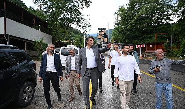 Kartepe’de Asfalt Çalışmaları Devam Ediyor