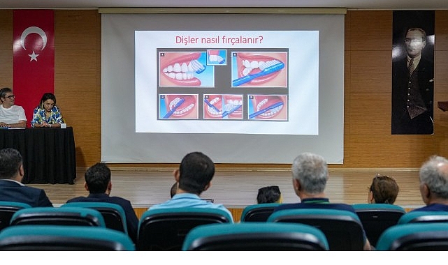 Özel gereksinimli bireylere ağız ve diş sağlığı eğitimi