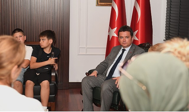 Bosnalı öğrencilerden Başkan Aydın’a ziyaret