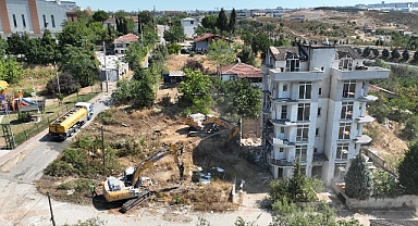 Çayırova’da riskli yapıların yıkımına başlandı