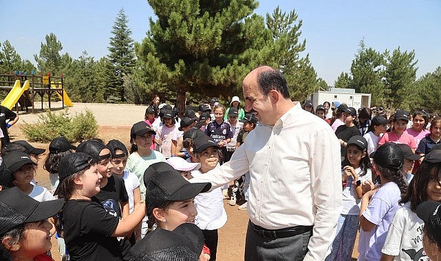 Başkan Altay 55 Bin Öğrenciyi Ağırlayacak Genç KOMEK Oyun Kampı’nda Çocukların Coşkusuna Ortak Oldu