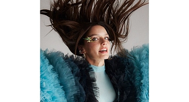 Yapı Kredi bomontiada World Akustik sahnesi Nil Karaibrahimgil’i ağırlıyor