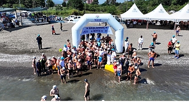 Zeytinburnu Belediyesi Masterlar Yüzme Ekibi’nden Karadeniz Çıkarması