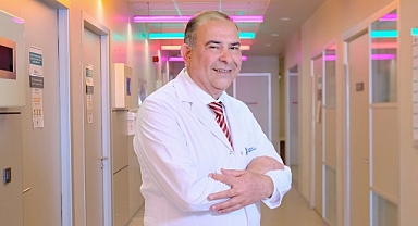 Yüz felci hafife alınmamalı! Kulak çevresindeki kabarcıklar tehlike işareti!