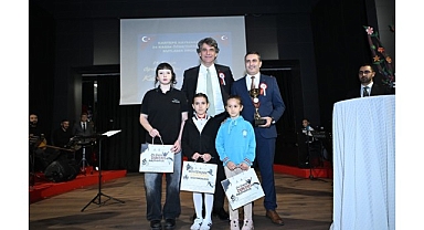 24 Kasım Öğretmenler Günü Kartepe’de Coşkuyla Kutlandı